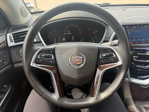 Used 2016 Cadillac SRX Premium FWD image 18