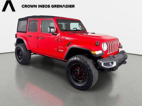 Used 2020 Jeep Wrangler Unlimited Sahara AWD/4WD image 3