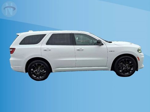 Certified 2022 Dodge Durango R/T w/ Blacktop Package AWD/4WD image 9