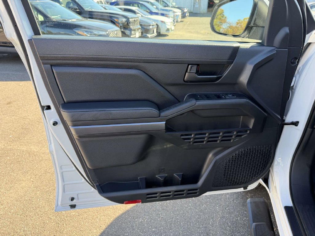Used 2026 Toyota Tacoma SR5 RWD image 15