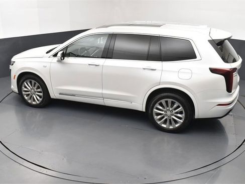 Used 2023 Cadillac XT6 Premium Luxury w/ LPO, Floor Liner Package image 15