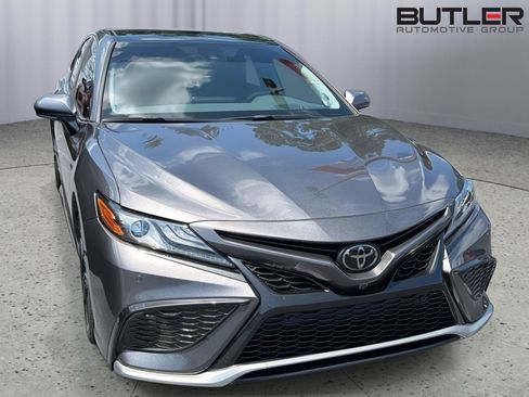 Used 2023 Toyota Camry XSE w/ Navigation Package FWD image 5