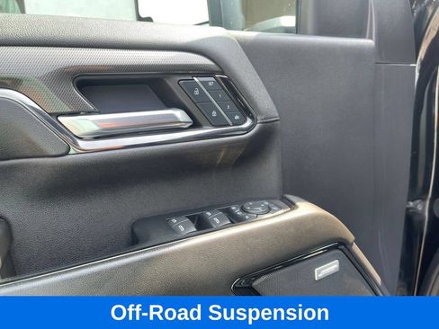 Used 2024 GMC Sierra 2500 AT4 w/ AT4 Premium Plus Package AWD/4WD image 11