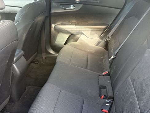 Used 2019 Kia Forte LXS FWD image 9