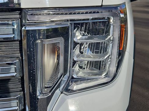Used 2023 GMC Sierra 3500 SLE image 10