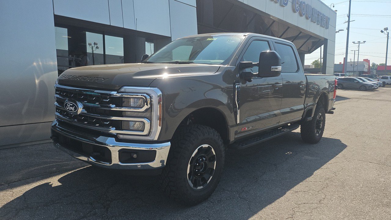 New 2027 Ford F350 Lariat w/ Tremor Off-Road Package AWD/4WD image 1