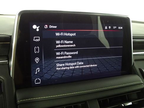 Used 2022 GMC Yukon SLT w/ SLT Luxury Package image 39