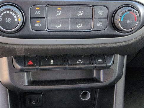 Used 2020 Chevrolet Colorado LT image 18