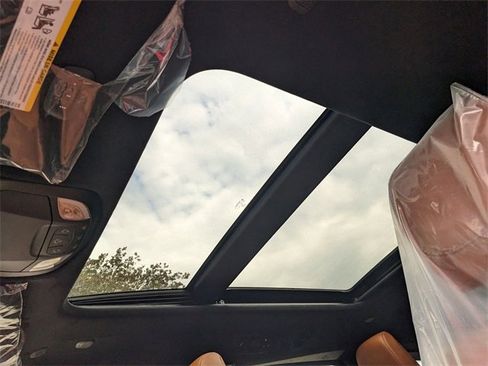 New 2026 Chrysler Pacifica Pinnacle image 9