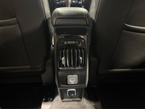 Used 2025 Jeep Compass Limited AWD/4WD image 38