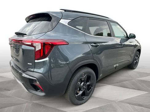 New 2026 Kia Seltos EX image 8