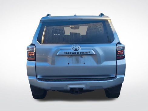 Used 2021 Toyota 4Runner SR5 image 5