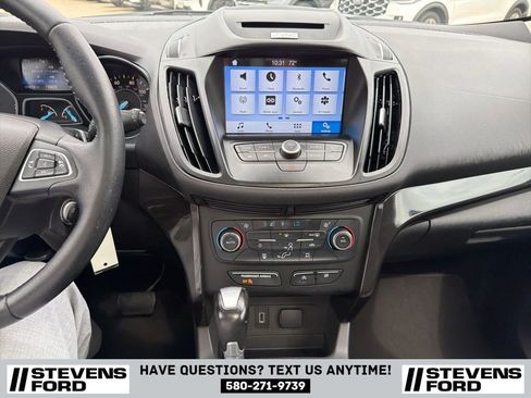 Used 2017 Ford Escape SE w/ Equipment Group 201A FWD image 29