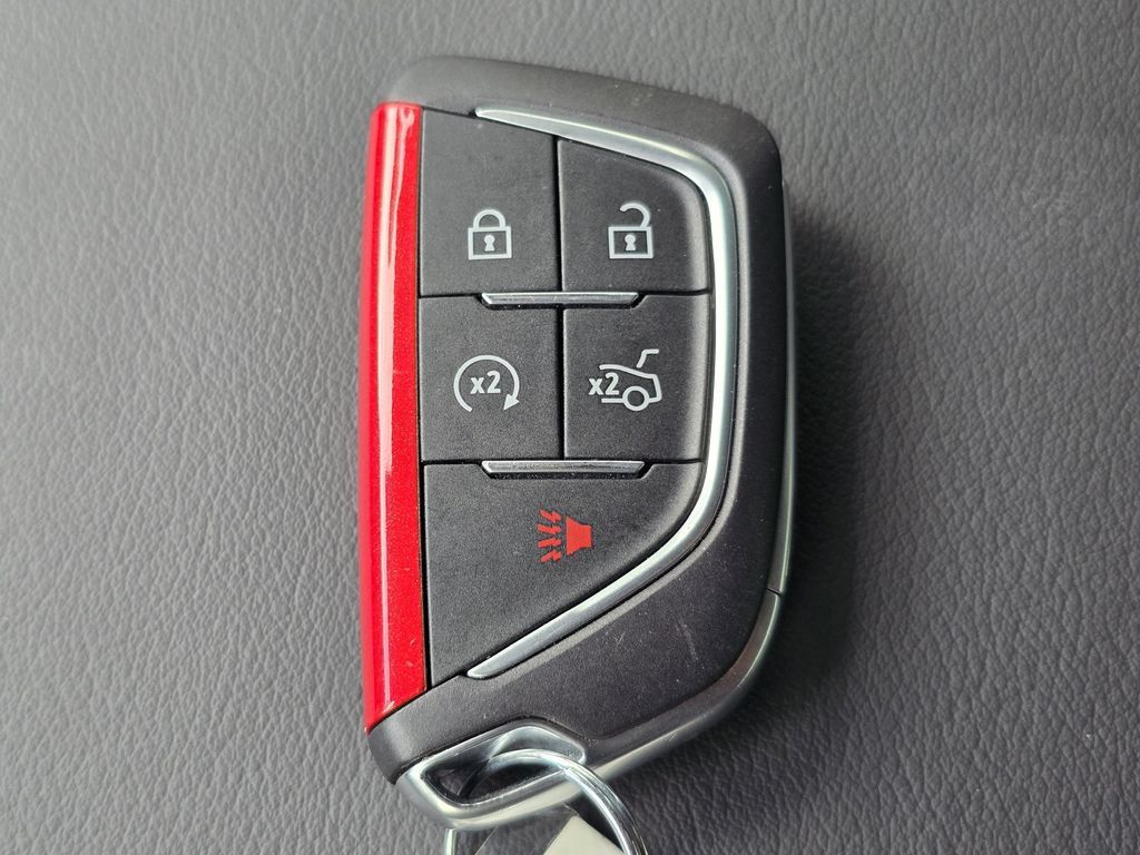 Used 2025 Cadillac CT5 V w/ Technology Package RWD image 38