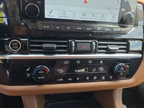 Used 2023 Nissan Pathfinder Platinum AWD/4WD image 19