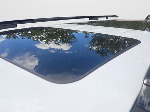 Used 2025 Hyundai Santa Fe Limited image 6