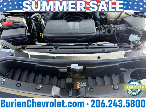 Used 2022 Chevrolet Suburban Z71 w/ Luxury Package AWD/4WD image 34
