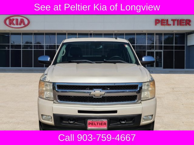 Used 2009 Chevrolet Silverado 1500 LTZ w/ White Diamond Edition AWD/4WD image 2