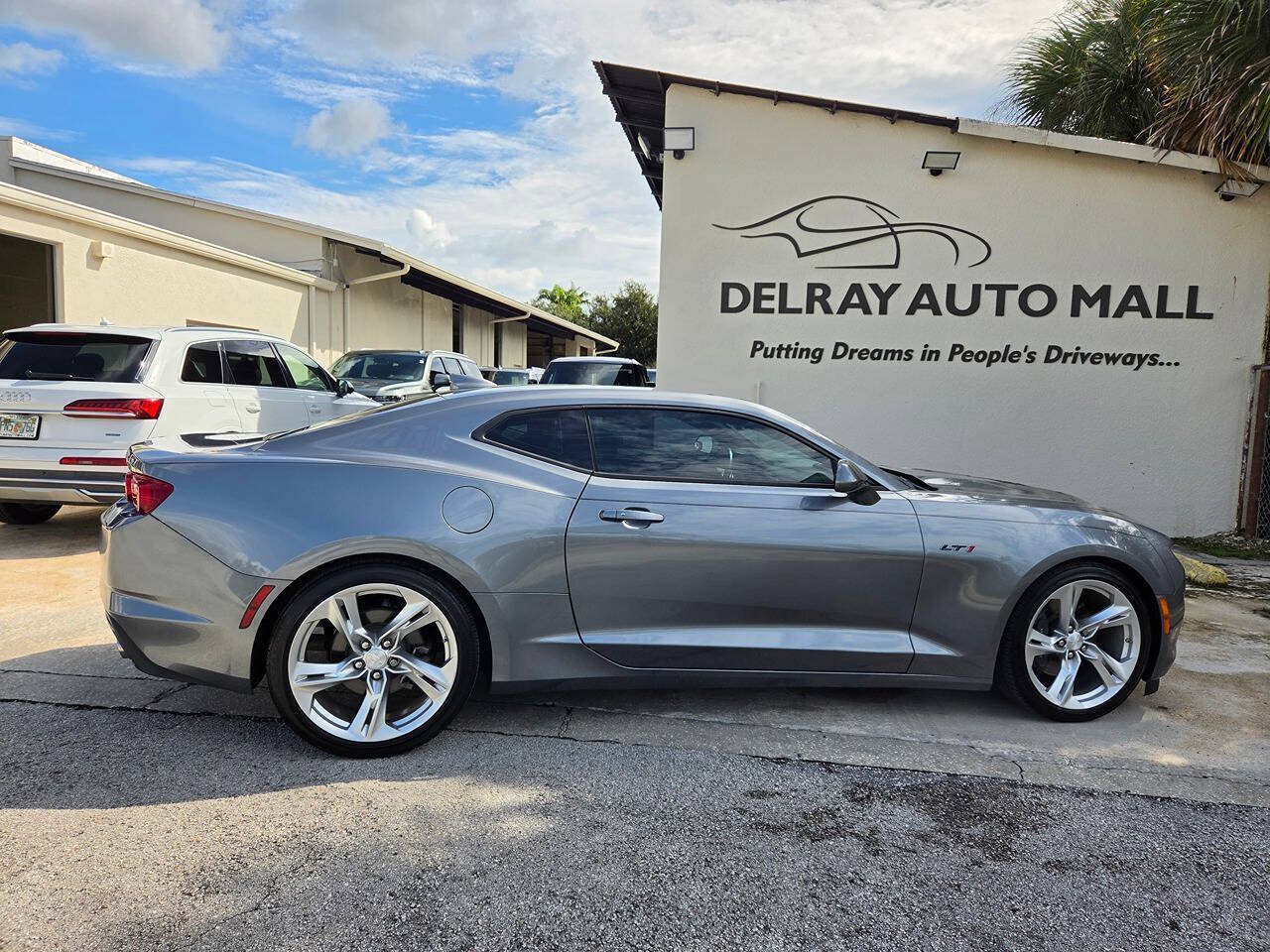 Used 2021 Chevrolet Camaro LT RWD image 4