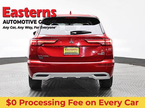Used 2023 Mitsubishi Outlander SEL AWD/4WD image 6