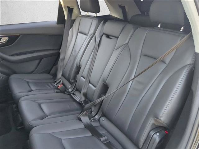 Used 2022 Audi Q7 3.0T Premium w/ Convenience Package AWD/4WD image 21