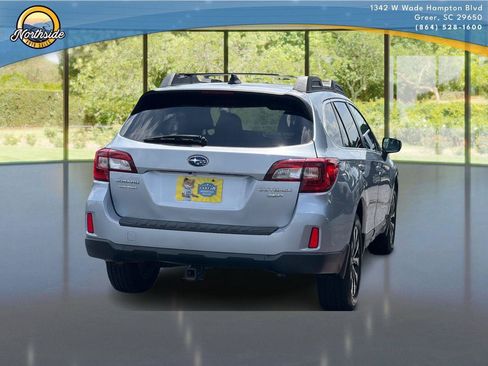 Used 2016 Subaru Outback 3.6R Limited AWD/4WD image 3