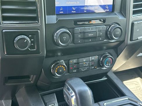 Used 2020 Ford F150 XLT w/ Equipment Group 302A Luxury AWD/4WD image 31
