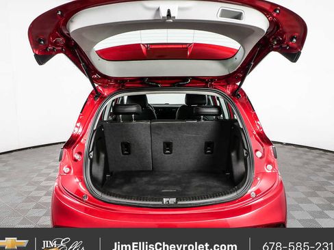 Used 2023 Chevrolet Bolt LT w/ Infotainment Package FWD image 30
