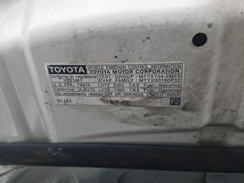Used 2021 Toyota 4Runner TRD Off-Road Premium w/ Moonroof Package AWD/4WD image 22