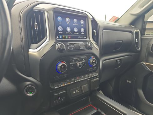 Used 2020 Chevrolet Silverado 1500 LT Trail Boss w/ Midnight Edition image 27