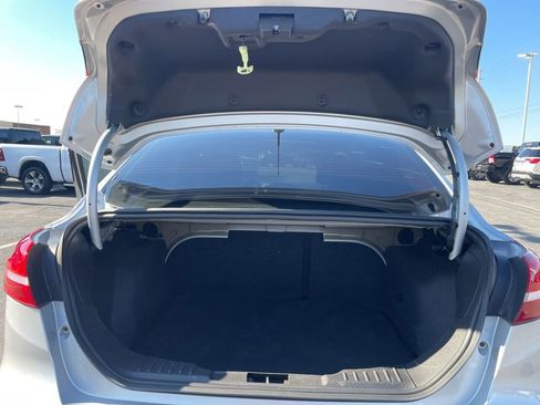 Used 2015 Ford Focus SE w/ SE Sport Package image 30