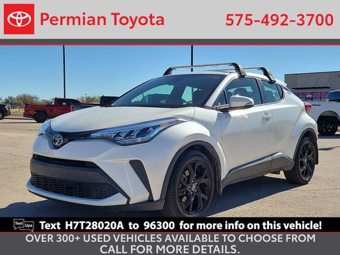 Used 2021 Toyota C-HR XLE image 1