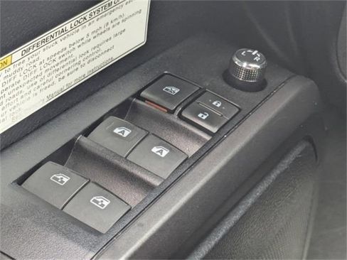 Used 2018 Toyota Tacoma TRD Pro image 23