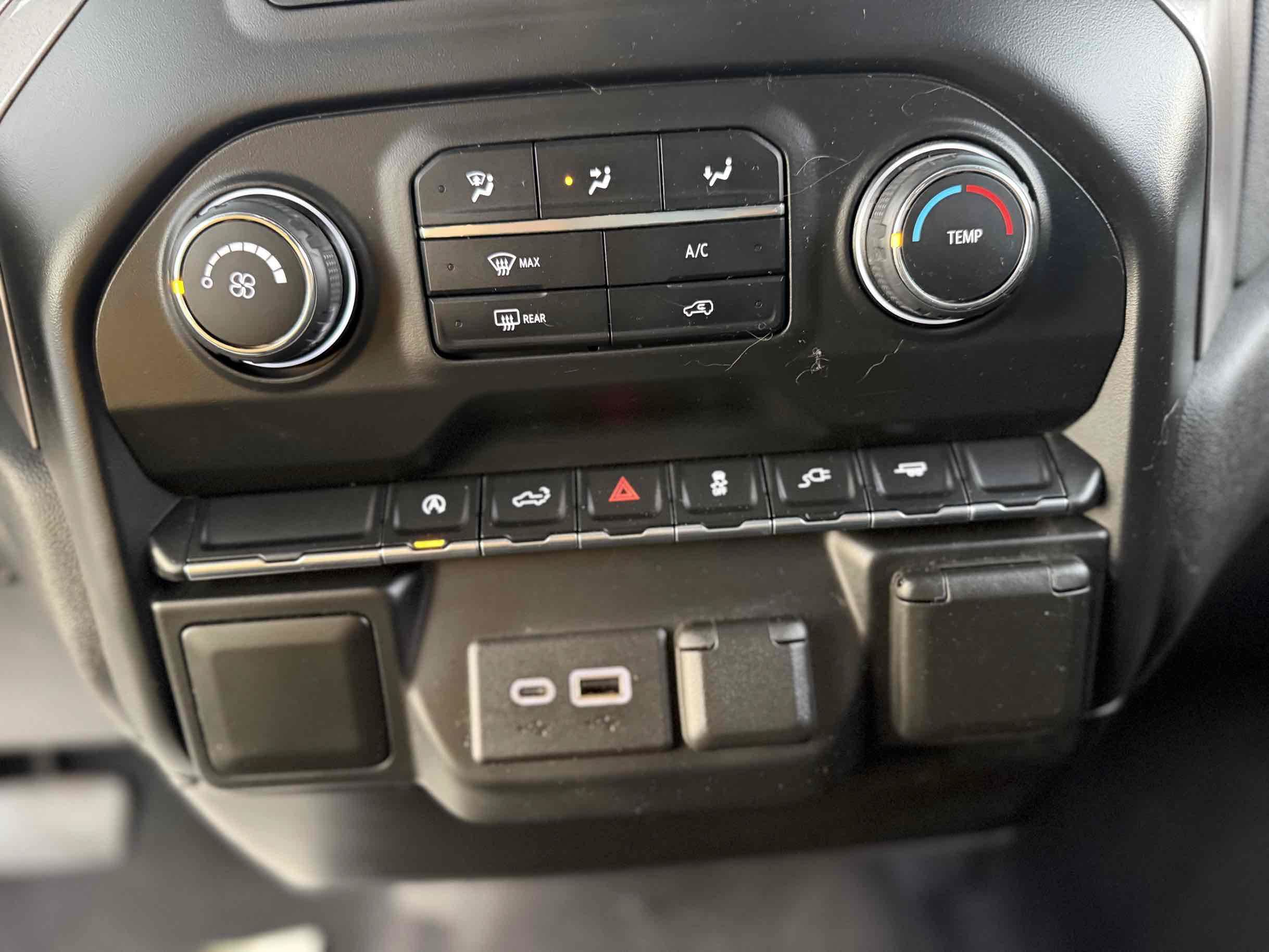 Used 2021 Chevrolet Silverado 1500 Custom RWD image 17