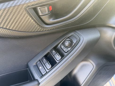 Used 2017 Subaru Impreza 2.0i image 10