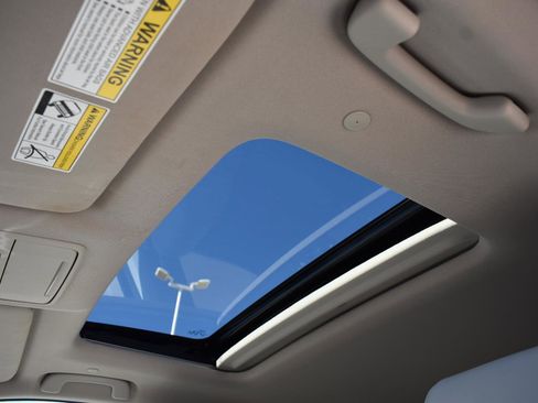 Used 2023 Honda CR-V EX-L image 12