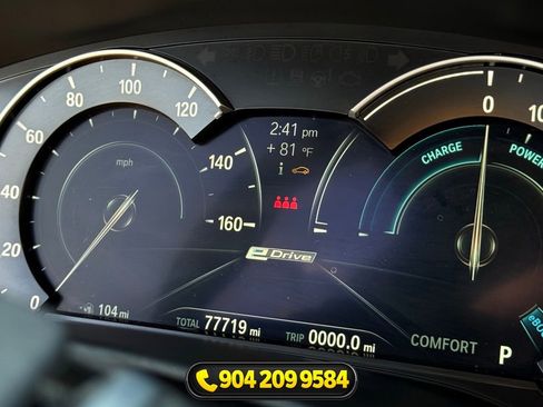 Used 2018 BMW 530e w/ Premium Package 2 RWD image 19