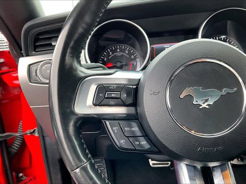 Used 2022 Ford Mustang Premium image 21