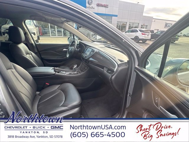 Used 2020 Buick Envision Premium AWD/4WD image 21