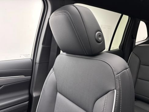 New 2026 Buick Enclave Preferred w/ Power Package AWD/4WD image 46