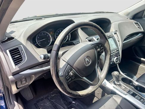 Used 2019 Acura TLX FWD image 9