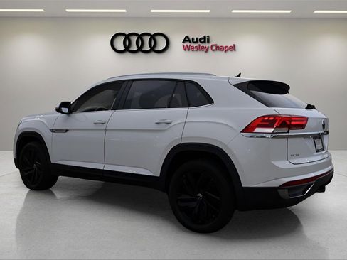 Used 2023 Volkswagen Atlas Cross Sport SE w/ Black Wheel Package image 3