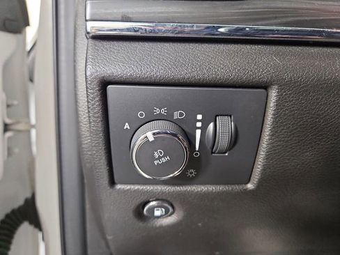 Used 2021 Jeep Grand Cherokee Limited AWD/4WD image 28