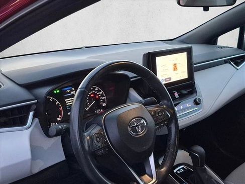 Used 2023 Toyota Corolla SE FWD image 9
