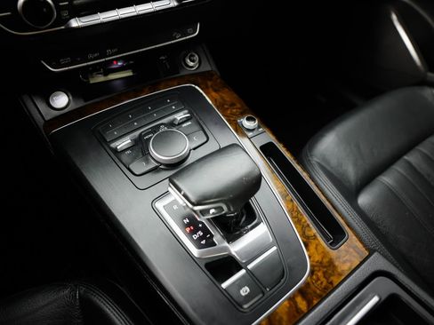 Used 2018 Audi Q5 2.0T Premium image 25