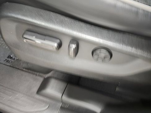 Used 2022 Honda Odyssey Elite image 19