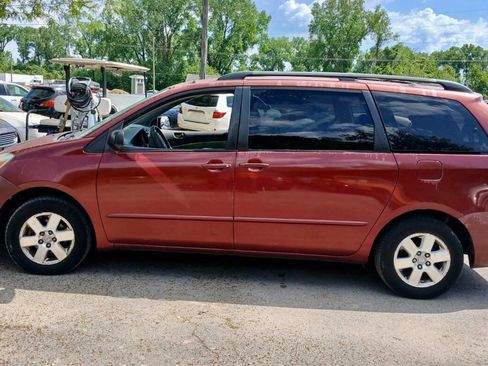 Used 2005 Toyota Sienna LE image 4