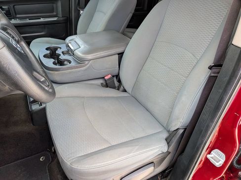 Used 2013 RAM 1500 Express RWD image 24