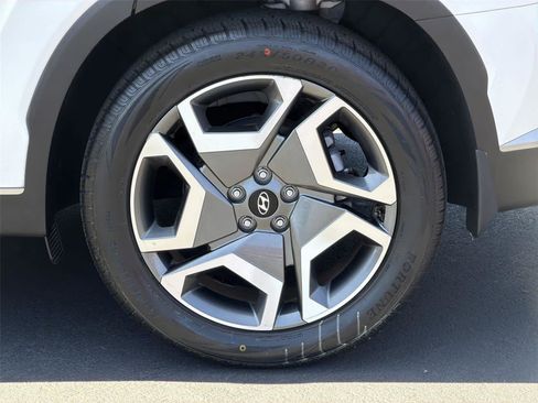 Used 2024 Hyundai Palisade SEL FWD image 9