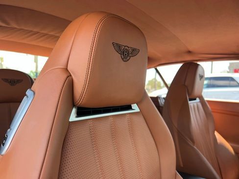 Used 2014 Bentley Continental GT image 31
